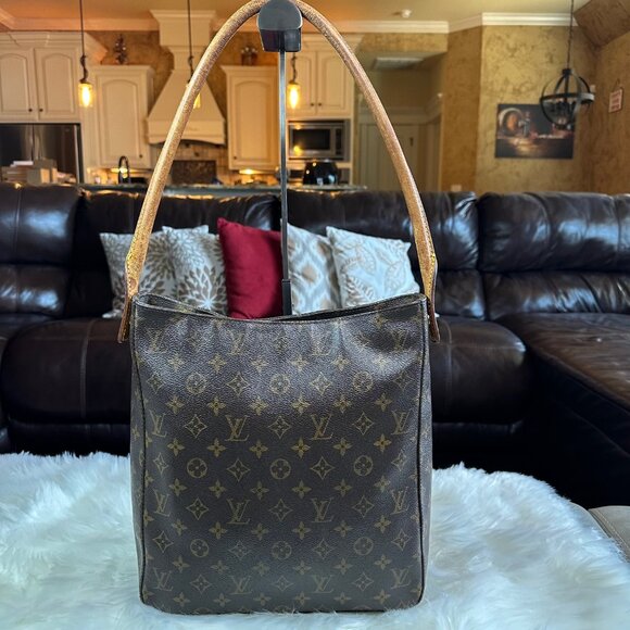Authentic Louis Vuitton Monogram Looping GM Shoulder Bag - Picture 3 of 15